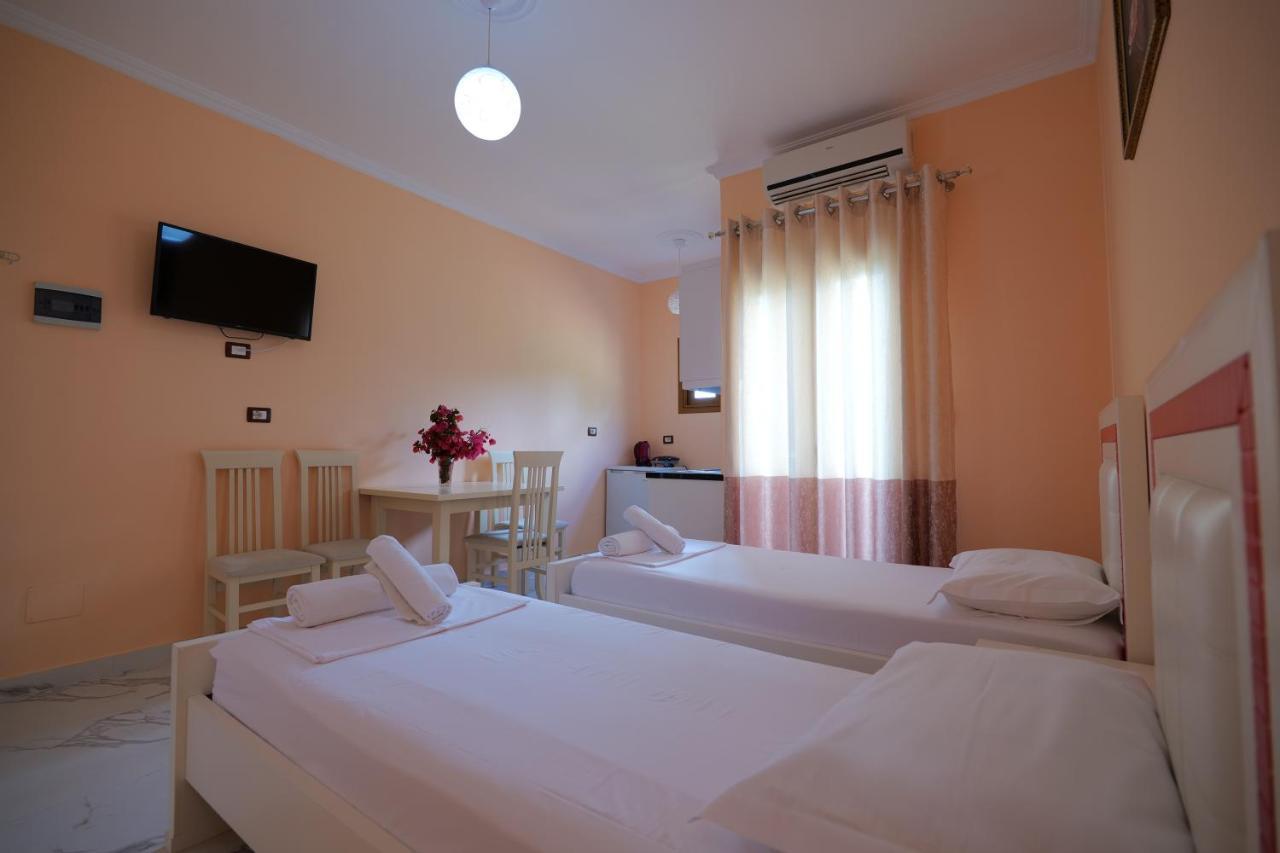 Vila Genci Ksamil Bagian luar foto